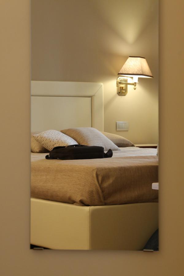 Bronzino House Bed & Breakfast Milano Eksteriør bilde